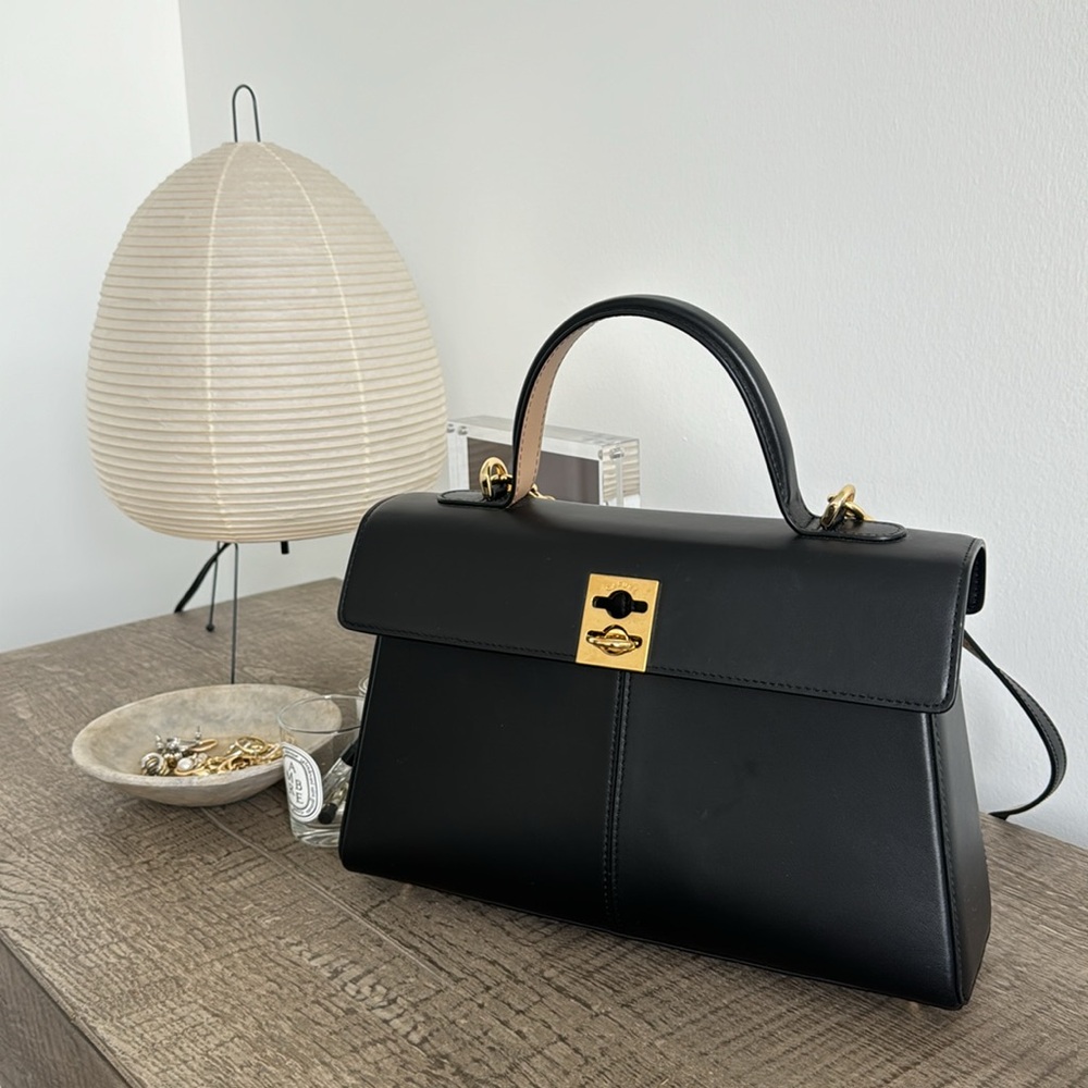 Cafuné Stance Bag Top Handle with Crossbody Strap Black Leather Purse Handbag